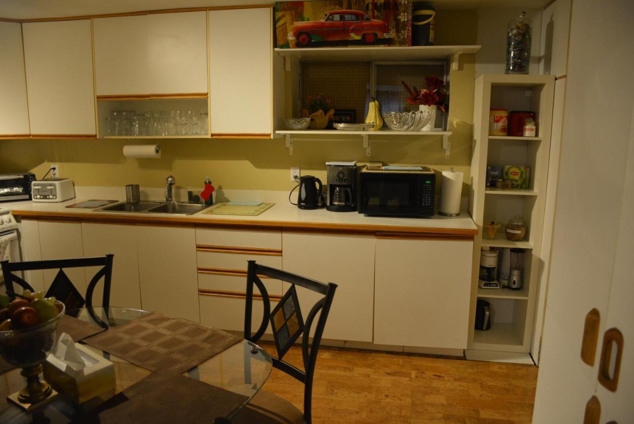 Aasra Home Kelowna Kültér fotó