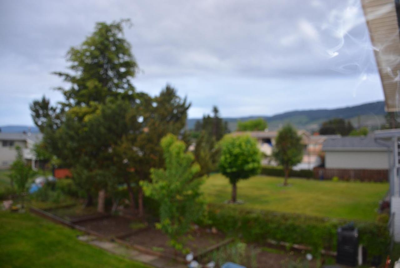 Aasra Home Kelowna Kültér fotó