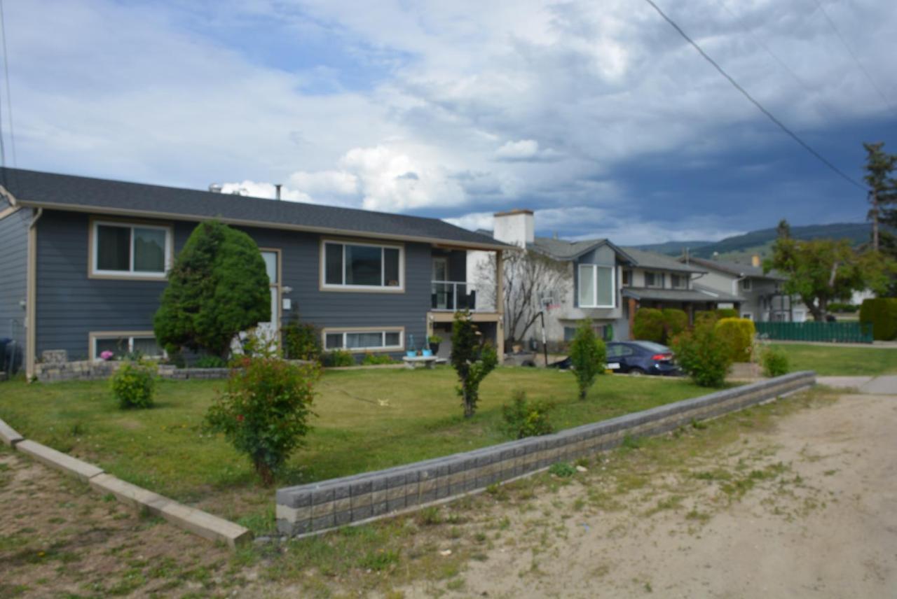 Aasra Home Kelowna Kültér fotó